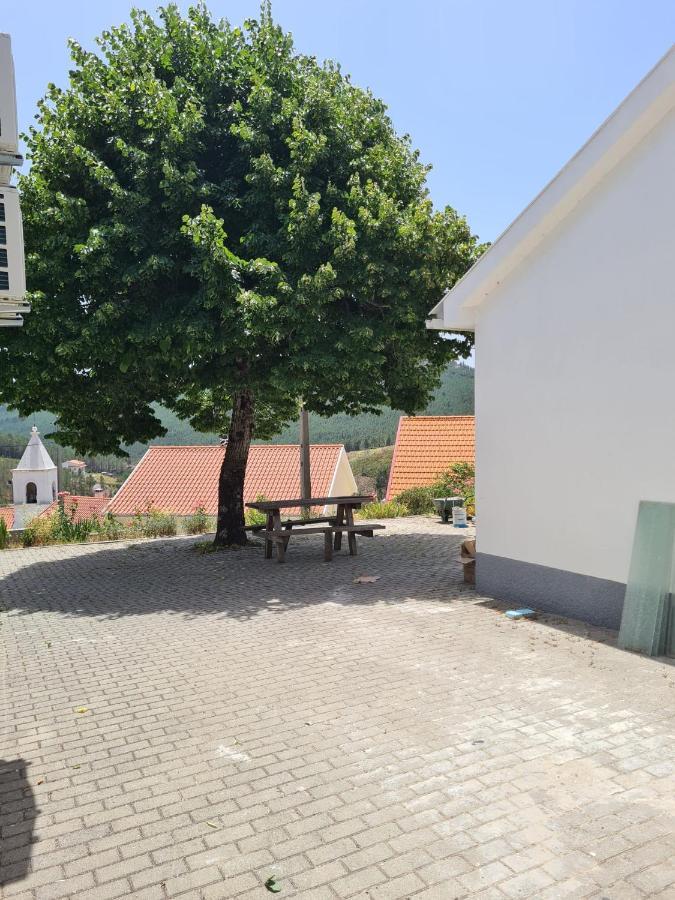 Casas Da Escola - "A Escola" - Meas Villa Pampilhosa da Serra Eksteriør billede