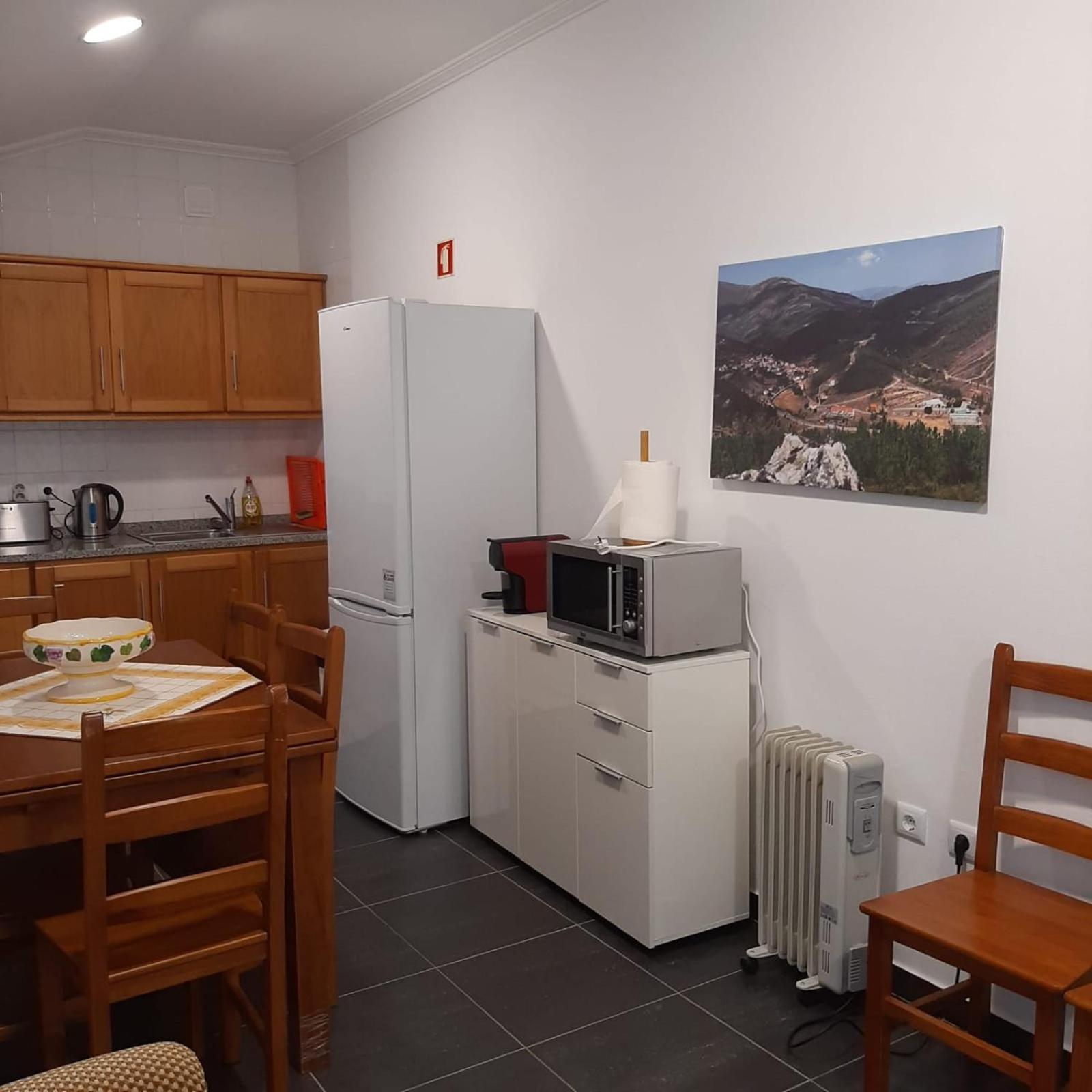 Casas Da Escola - "A Escola" - Meas Villa Pampilhosa da Serra Eksteriør billede